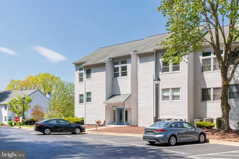 $259,900 | 4811 Birch Circle, Unit 144, Wilmington, DE 19808