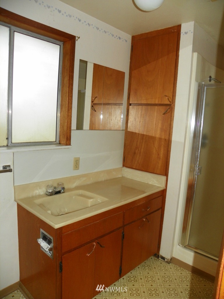 11443 Southeast 186th Street Renton, WA 98055 - Photo 13 of 13