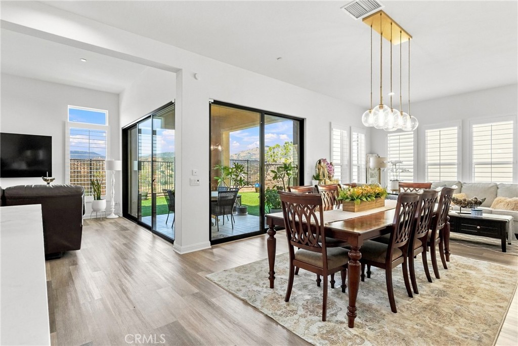 20834 Spruce Circle Porter Ranch, CA 91326 - Photo 5 of 51 Gallery Image 5