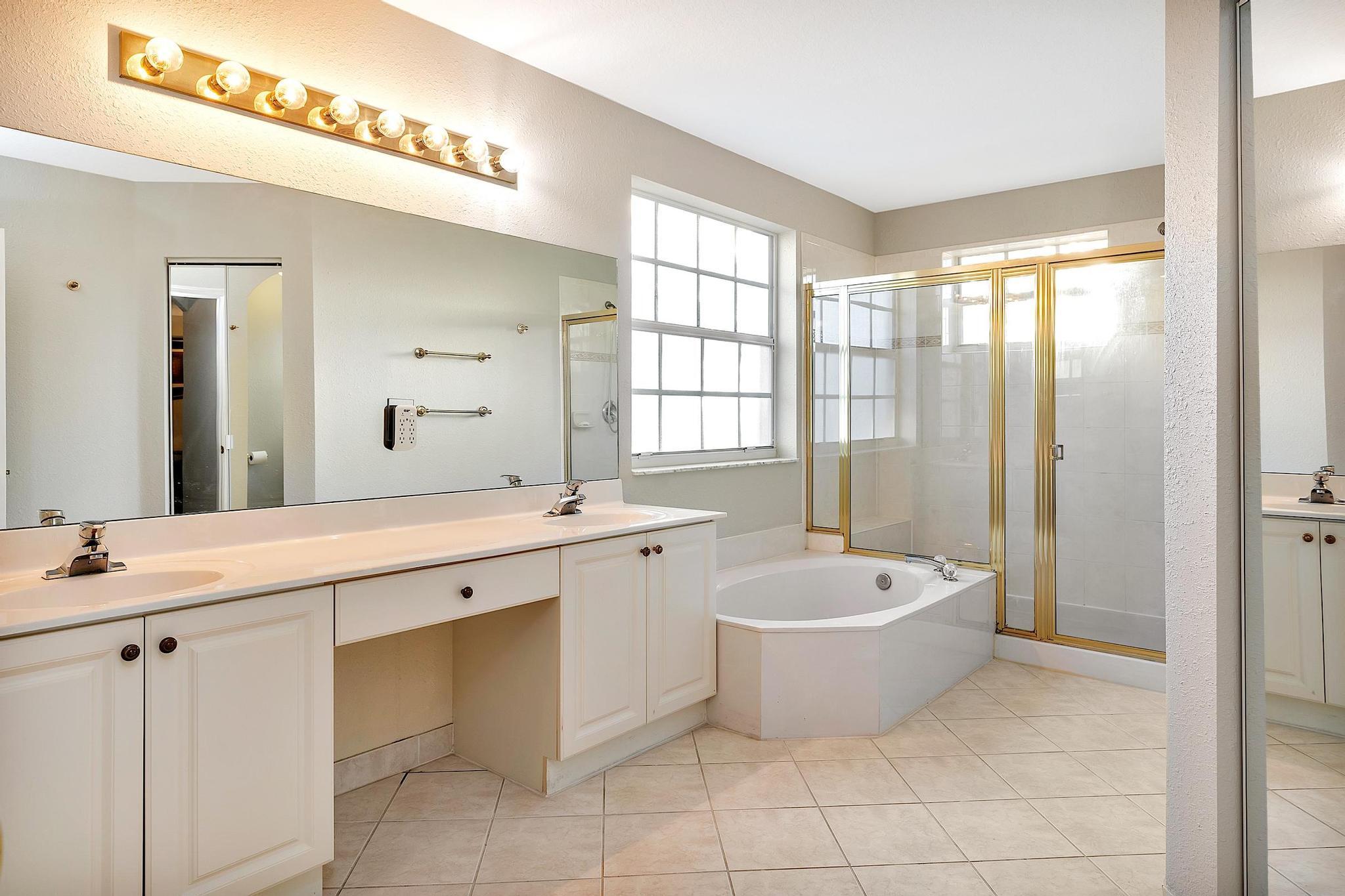 2079 Reston Circle Royal Palm Beach, FL 33411 - Photo 40 of 55 2079 - 049