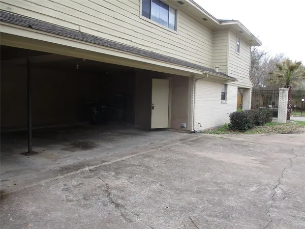 $1,589 | 10834 A Sugar Hill Drive, Unit A, Houston, TX 77042