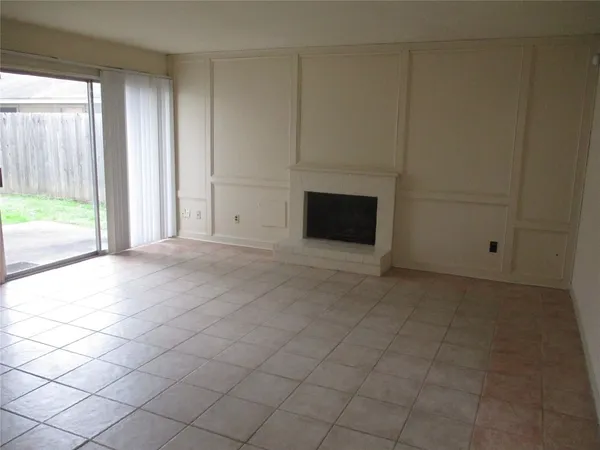 $1,589 | 10834 A Sugar Hill Drive, Unit A, Houston, TX 77042