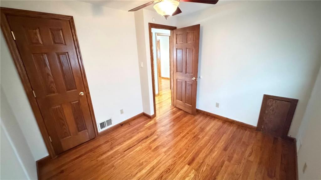 2972 Ruthwood Avenue Pittsburgh, PA 15227 - Photo 14 of 33