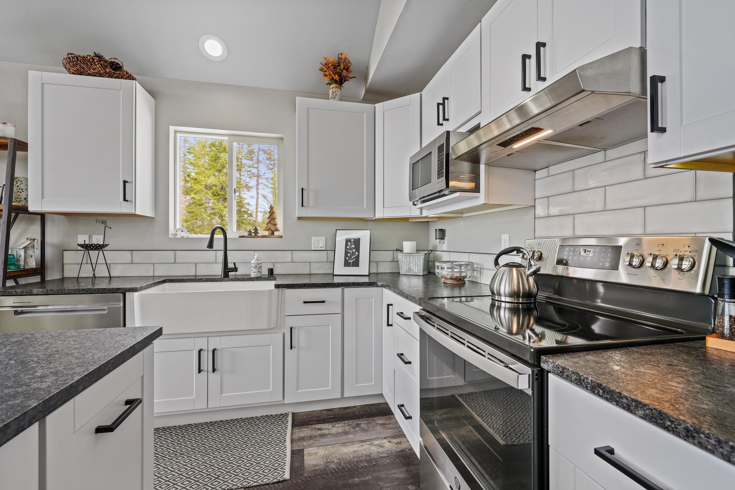 3403 South Waitts Lake Road Valley, WA 99181 - Photo 16 of 39