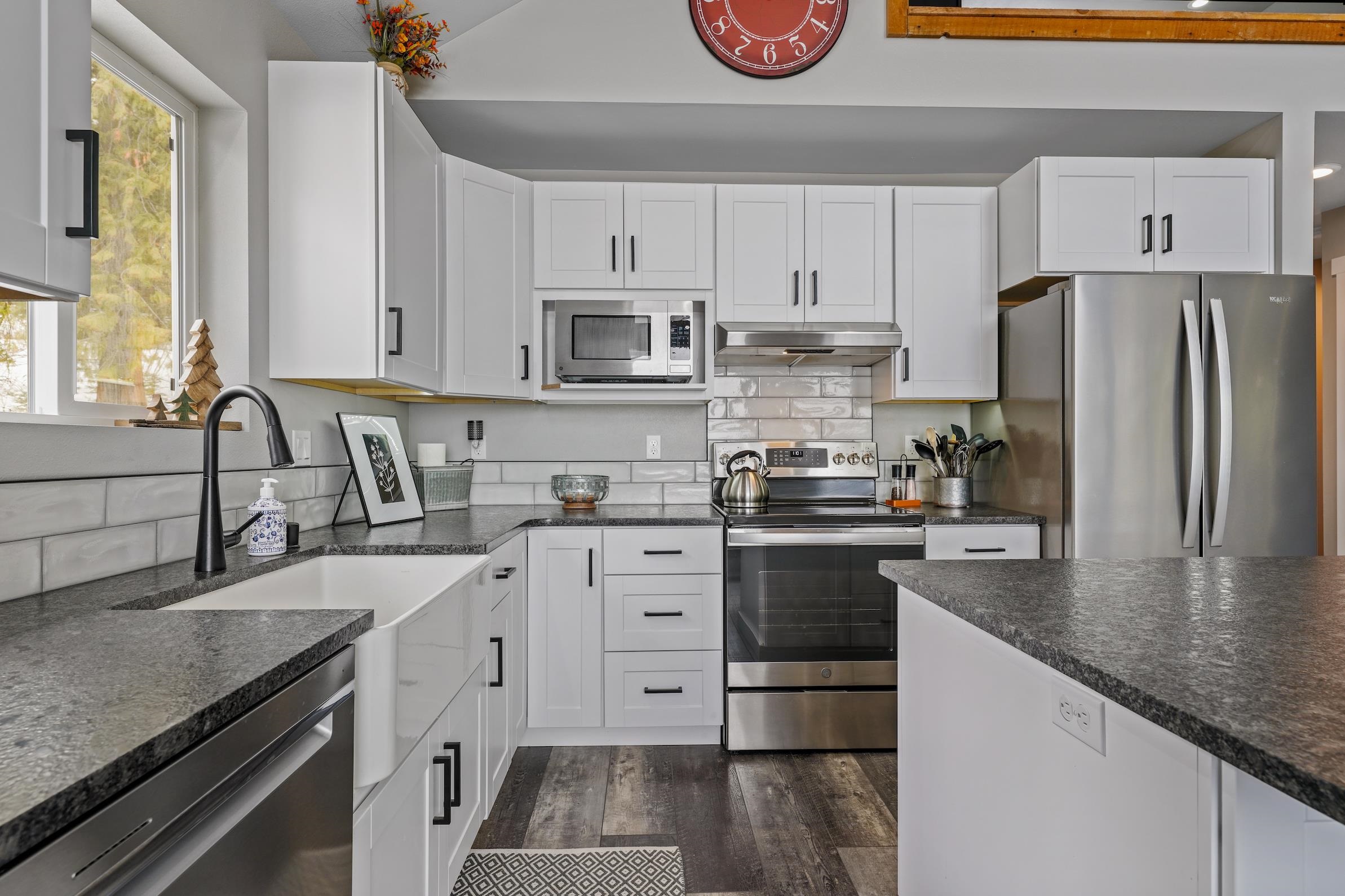 3403 South Waitts Lake Road Valley, WA 99181 - Photo 17 of 39