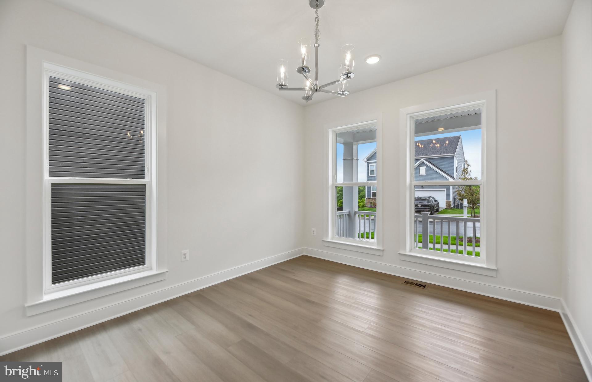 22504 Sculpin Brook Road Boyds, MD 20841 - Photo 16 of 46 Dining Room