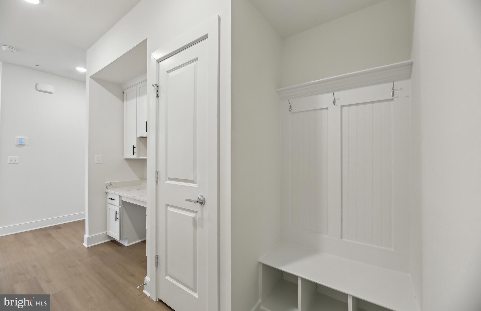 22504 Sculpin Brook Road Boyds, MD 20841 - Photo 6 of 46 Everyday Entry