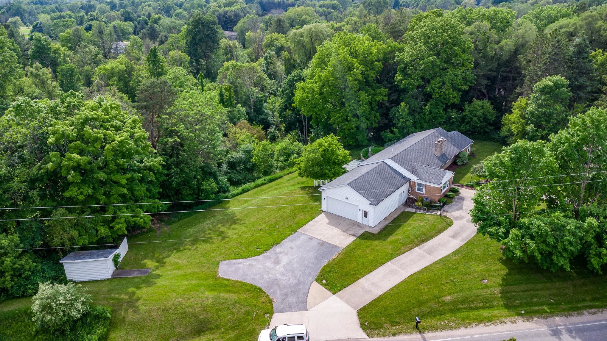3264 South Meridian Road Mount Pleasant, MI 48858 - Photo 1 of 30 1923162-e76948ef-a1a0-4d99-a0f6-768a06efb891.JPG