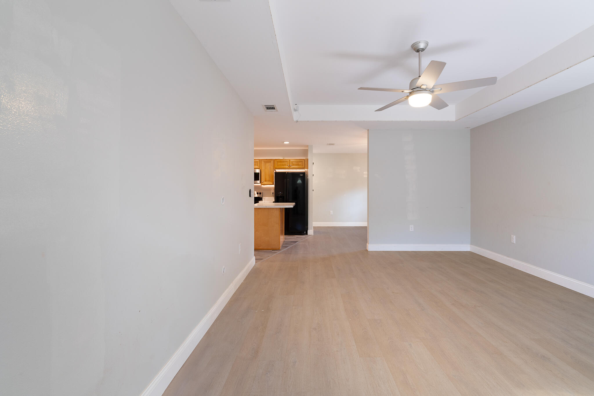 202 Mc Arthur Street Crestview, FL 32539 - Photo 4 of 39 an empty room with closet and a ceiling fan