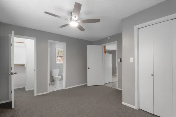 $900 | 700 Gray Street, Unit 2, Huntsville, TX 77320