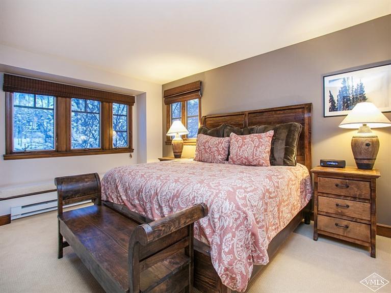 355 Offerson Road, Unit P3 Beaver Creek, CO 81620 - Photo 13 of 25 Comfortable Master Suite with views!