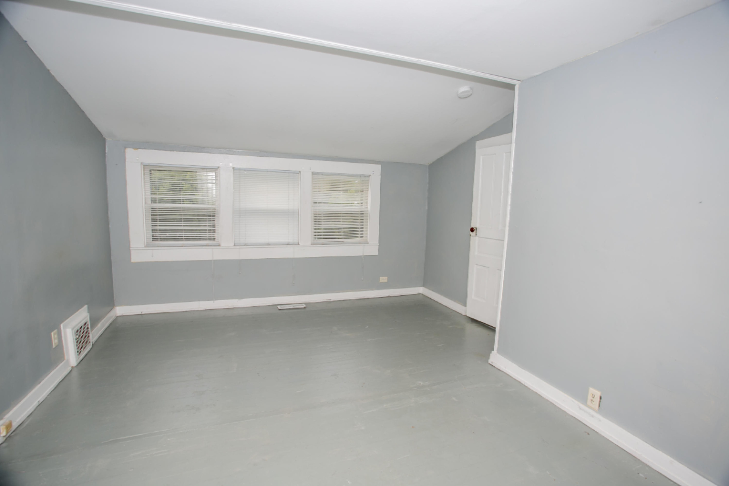 301 Barber Street Spring Lake, MI 49456 - Photo 12 of 16 barber-6787