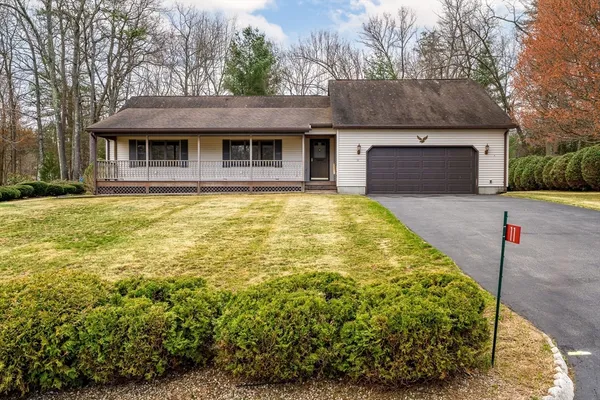 $499,900 | 11 Laurel Drive, Easthampton, MA 01027