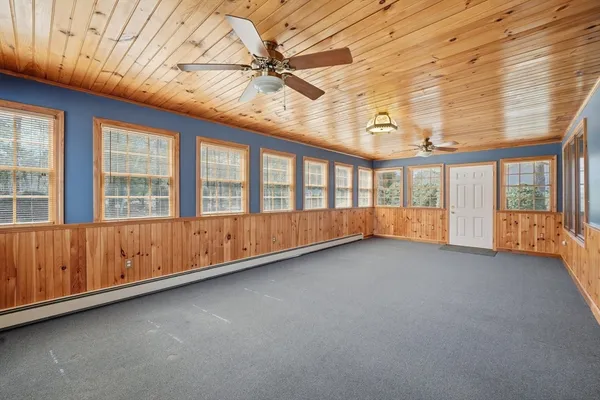 $499,900 | 11 Laurel Drive, Easthampton, MA 01027