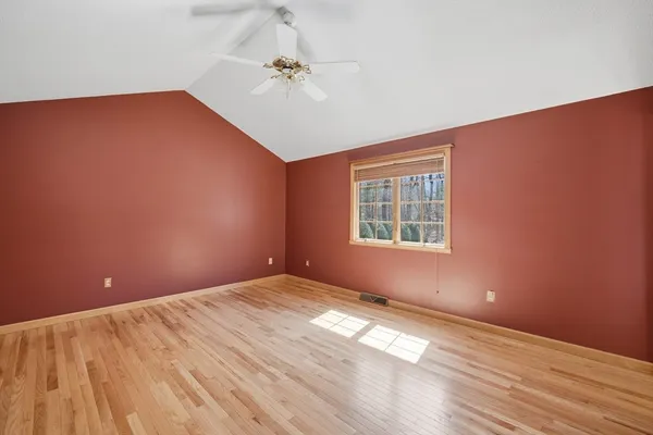$499,900 | 11 Laurel Drive, Easthampton, MA 01027