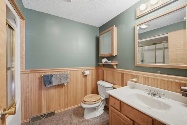 $499,900 | 11 Laurel Drive, Easthampton, MA 01027