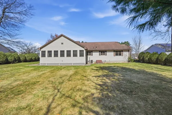 $499,900 | 11 Laurel Drive, Easthampton, MA 01027