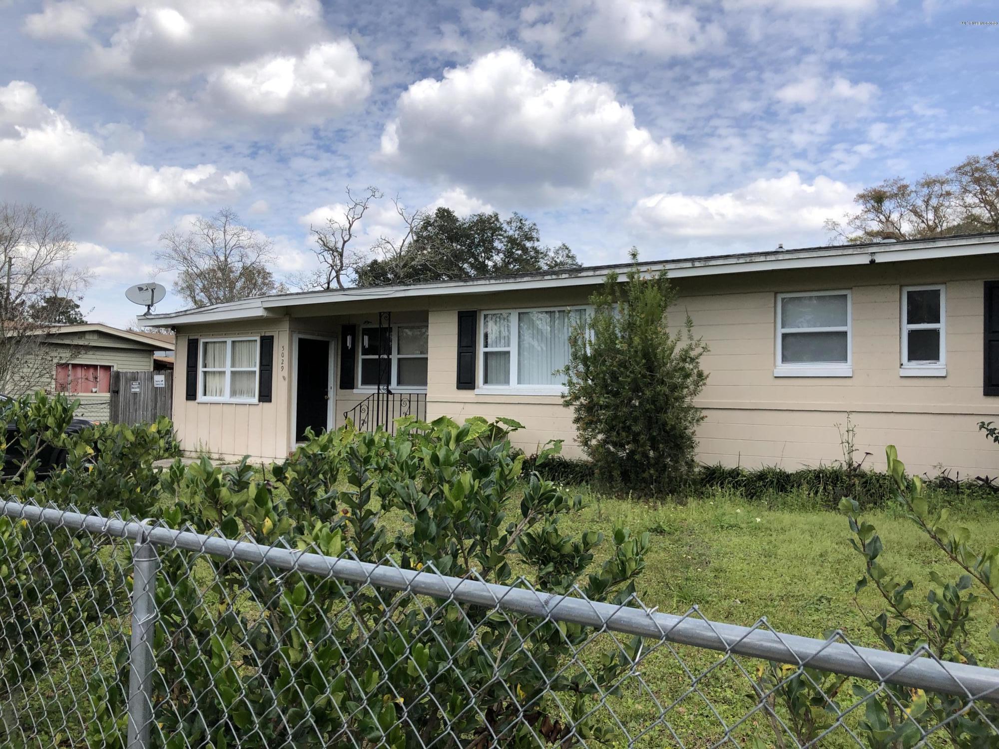 5029 Jammes Road Jacksonville, FL 32210 - Photo 3 of 20 Front