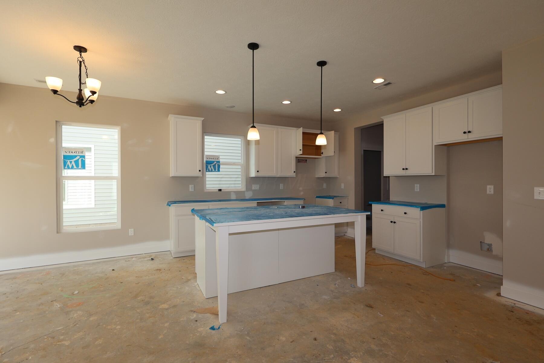 5639 Valleydale Road Powell, OH 43065 - Photo 4 of 14 Kitchen