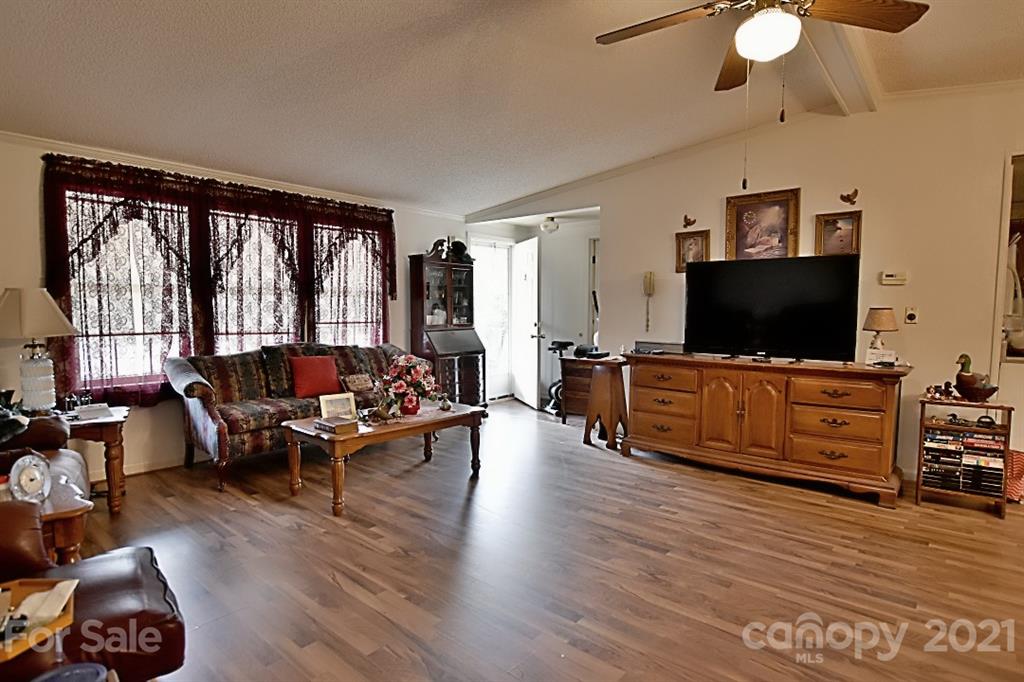 2096 Columbia Road Chester, SC 29706 - Photo 7 of 20 Gallery Image 7