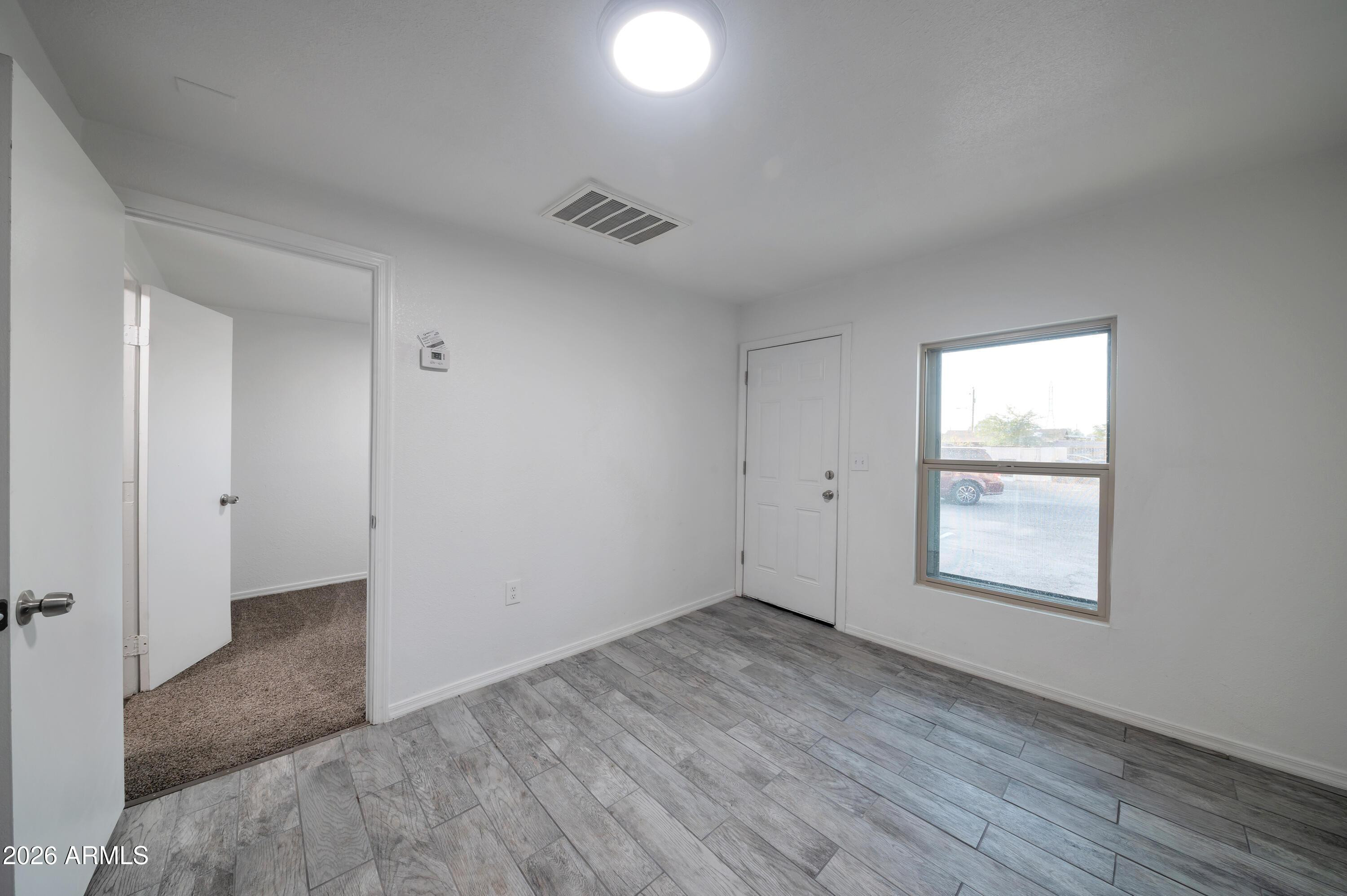 1108 South 33rd Avenue, Unit 2 Phoenix, AZ 85009 - Photo 5 of 12 Photo #5
