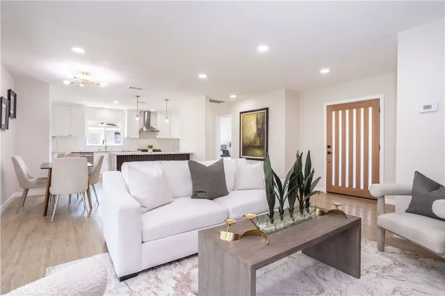 $899,900 | 20341 Schoenborn Street, Winnetka, CA 91306