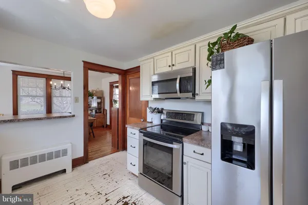 $299,900 | 277 Sprecher Road, Lancaster, PA 17603