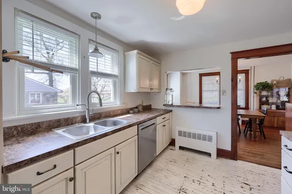 $299,900 | 277 Sprecher Road, Lancaster, PA 17603