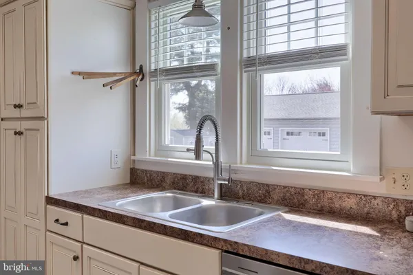 $299,900 | 277 Sprecher Road, Lancaster, PA 17603