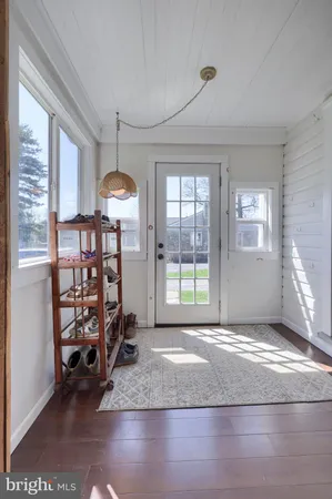 $299,900 | 277 Sprecher Road, Lancaster, PA 17603