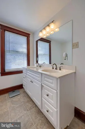 $299,900 | 277 Sprecher Road, Lancaster, PA 17603
