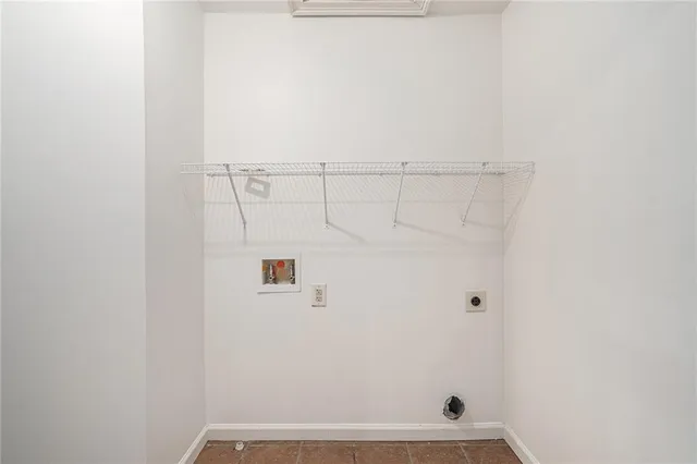 $725,000 | 3301 Chastain Ridge Drive, Marietta, GA 30066