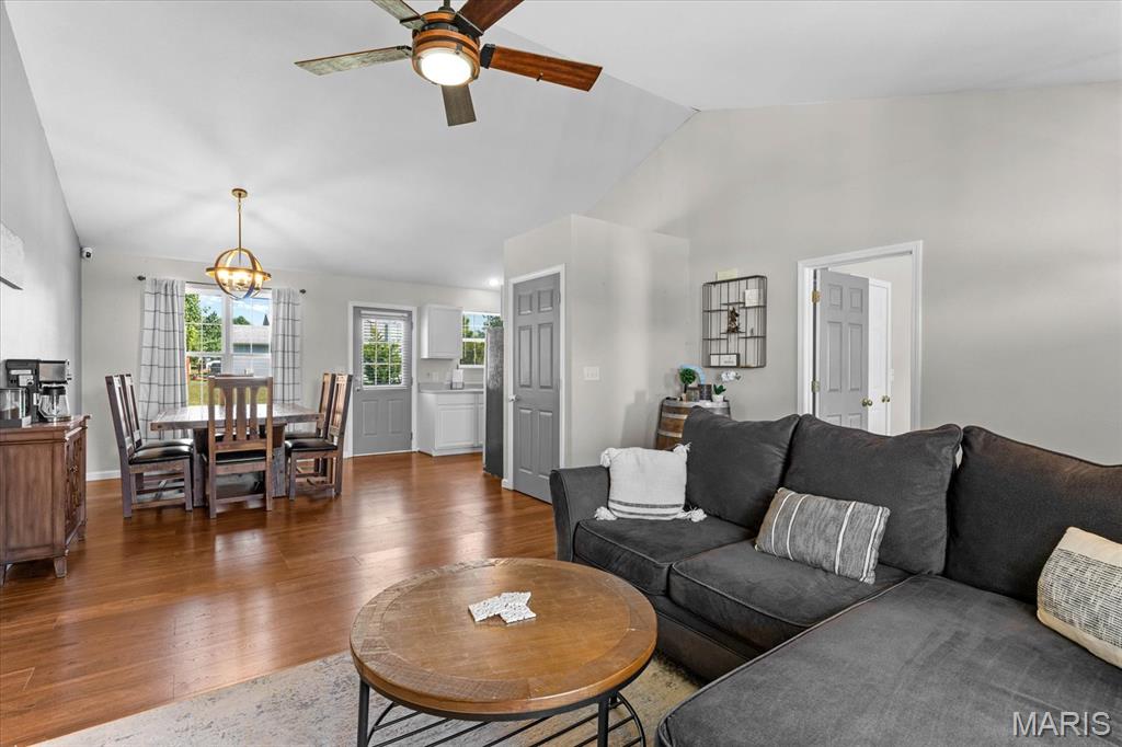 409 Hartmann Lane Waterloo, IL 62298 - Photo 18 of 36