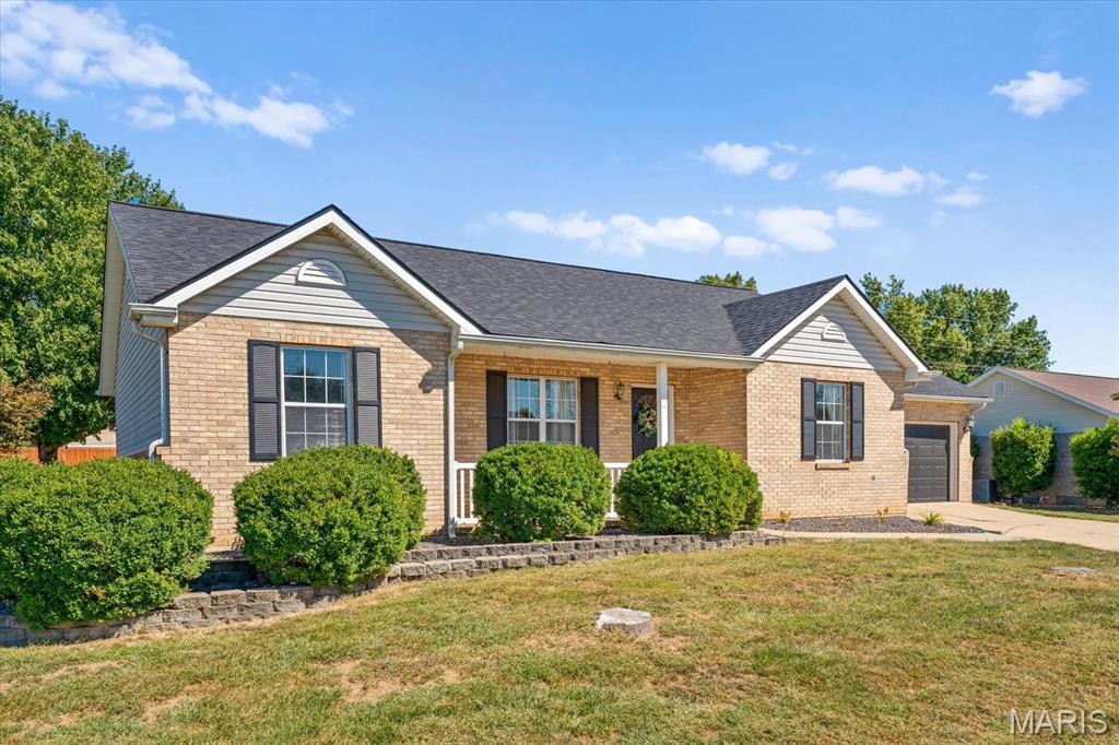 409 Hartmann Lane Waterloo, IL 62298 - Photo 2 of 36