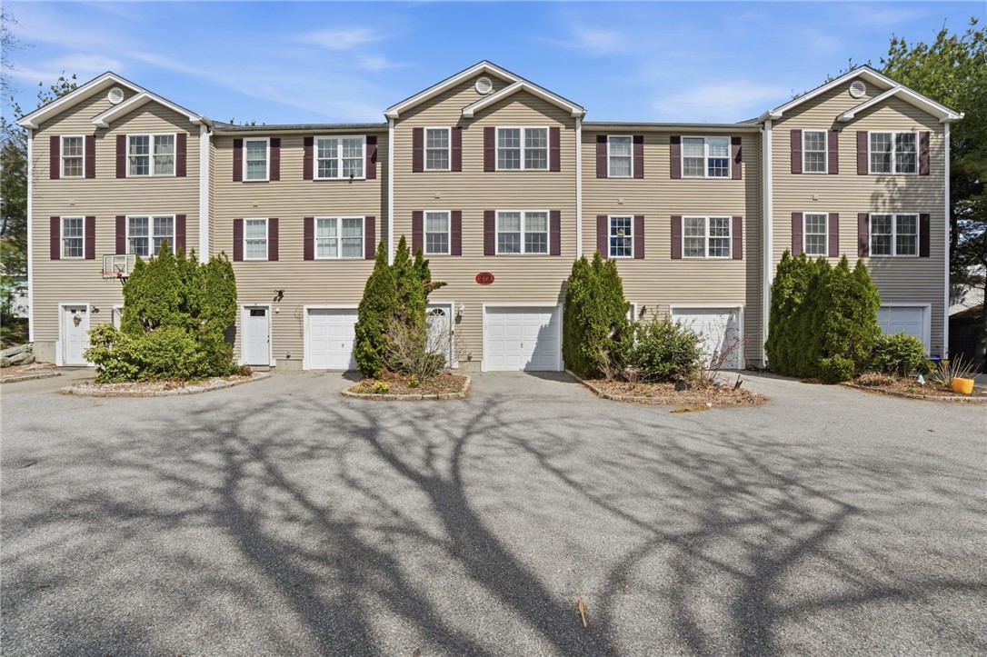 272 Cass Avenue, Unit 3 Woonsocket, RI 02895 - Photo 41 of 42