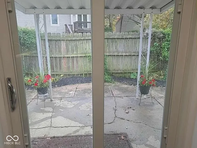 $339,900 | 9172 Fireside Drive, Indianapolis, IN 46250