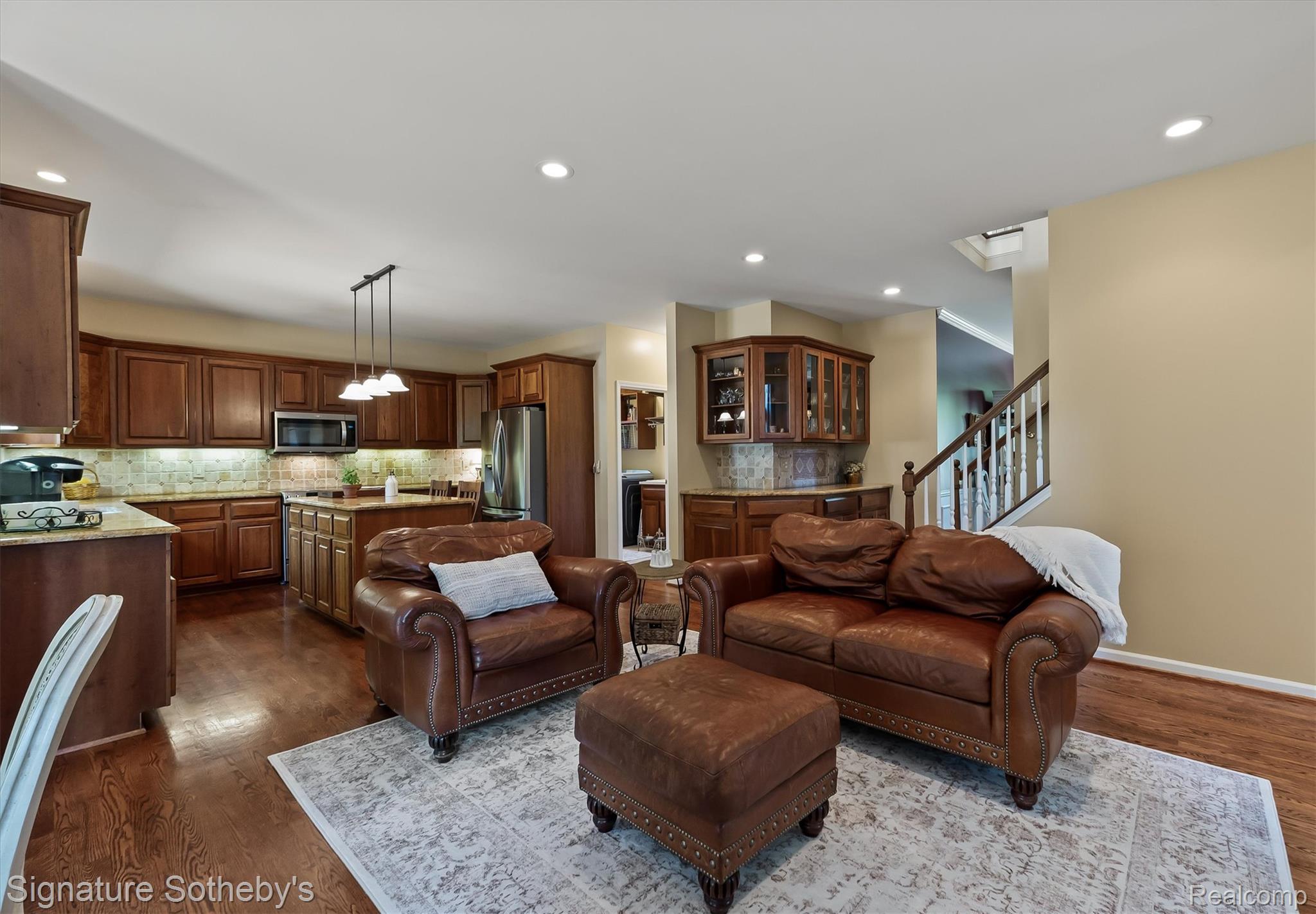 602 Appoline Court Rochester, MI 48307 - Photo 5 of 37 09-Appoline-37.jpg
