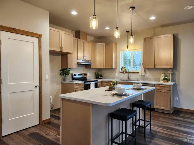 $349,500 | 401 Highline Lane, Potlatch, ID 83855