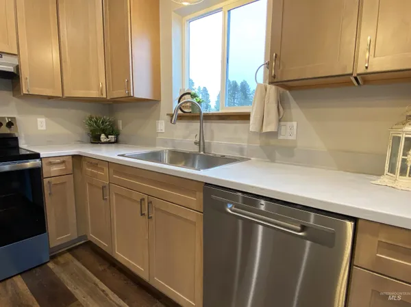 $349,000 | 401 Highline Lane, Potlatch, ID 83855