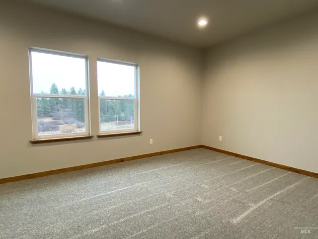 $349,500 | 401 Highline Lane, Potlatch, ID 83855