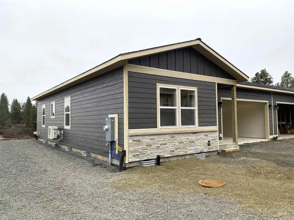 $349,000 | 401 Highline Lane, Potlatch, ID 83855