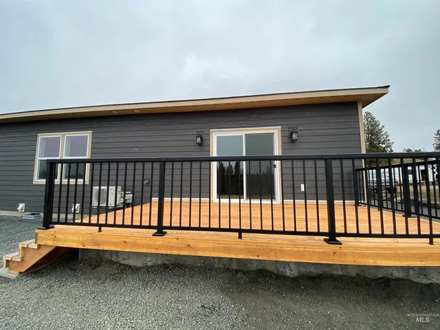 $349,500 | 401 Highline Lane, Potlatch, ID 83855