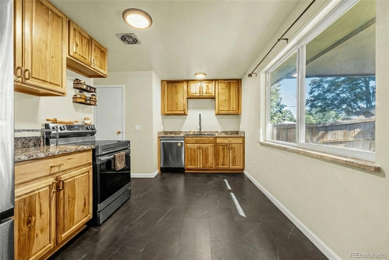 12475 West 38th Avenue Wheat Ridge, CO 80033 - Photo 10 of 26