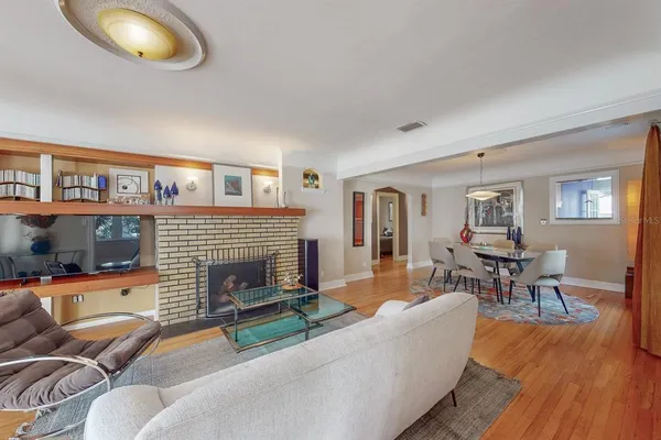 $1,199,000 | 115 21st Avenue Northeast, St. Petersburg, FL 33704
