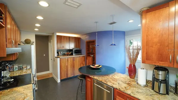 $1,199,000 | 115 21st Avenue Northeast, St. Petersburg, FL 33704