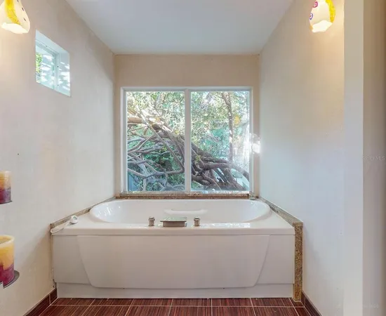 $1,199,000 | 115 21st Avenue Northeast, St. Petersburg, FL 33704
