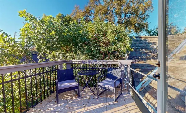 $1,199,000 | 115 21st Avenue Northeast, St. Petersburg, FL 33704
