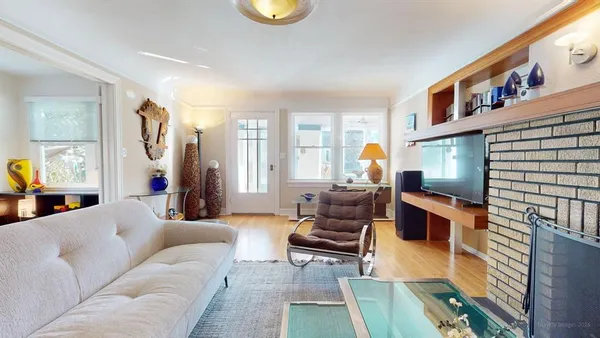 $1,199,000 | 115 21st Avenue Northeast, St. Petersburg, FL 33704