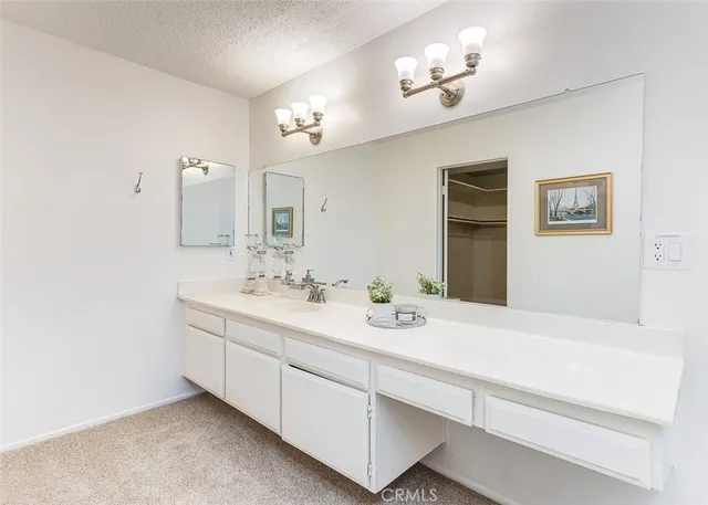 a view of a room with shelf