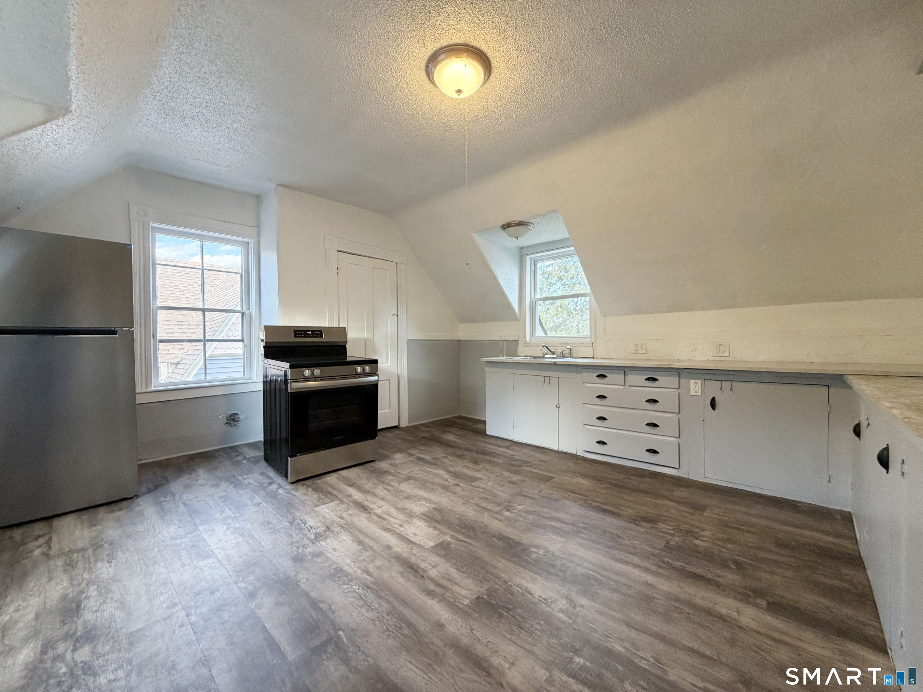 21-23 George Street Putnam, CT 06260 - Photo 16 of 27